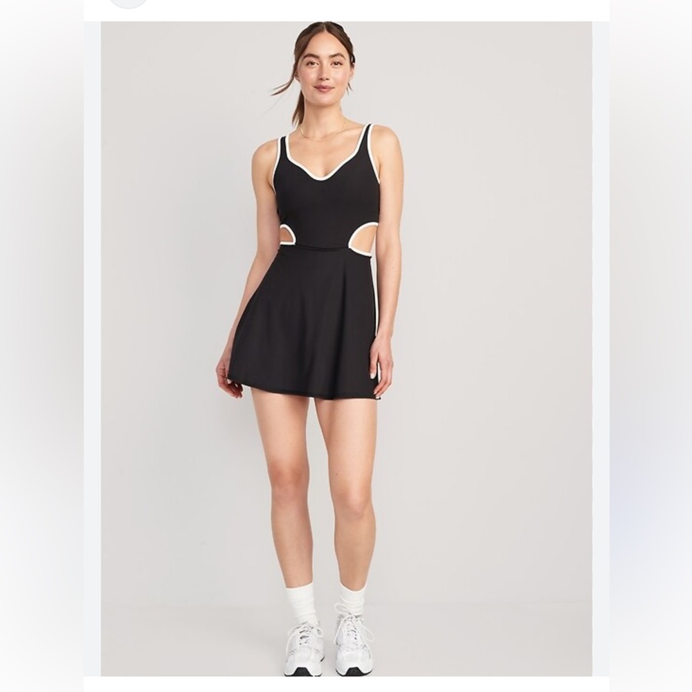Old Navy Powersoft Active Workout Dress in Black